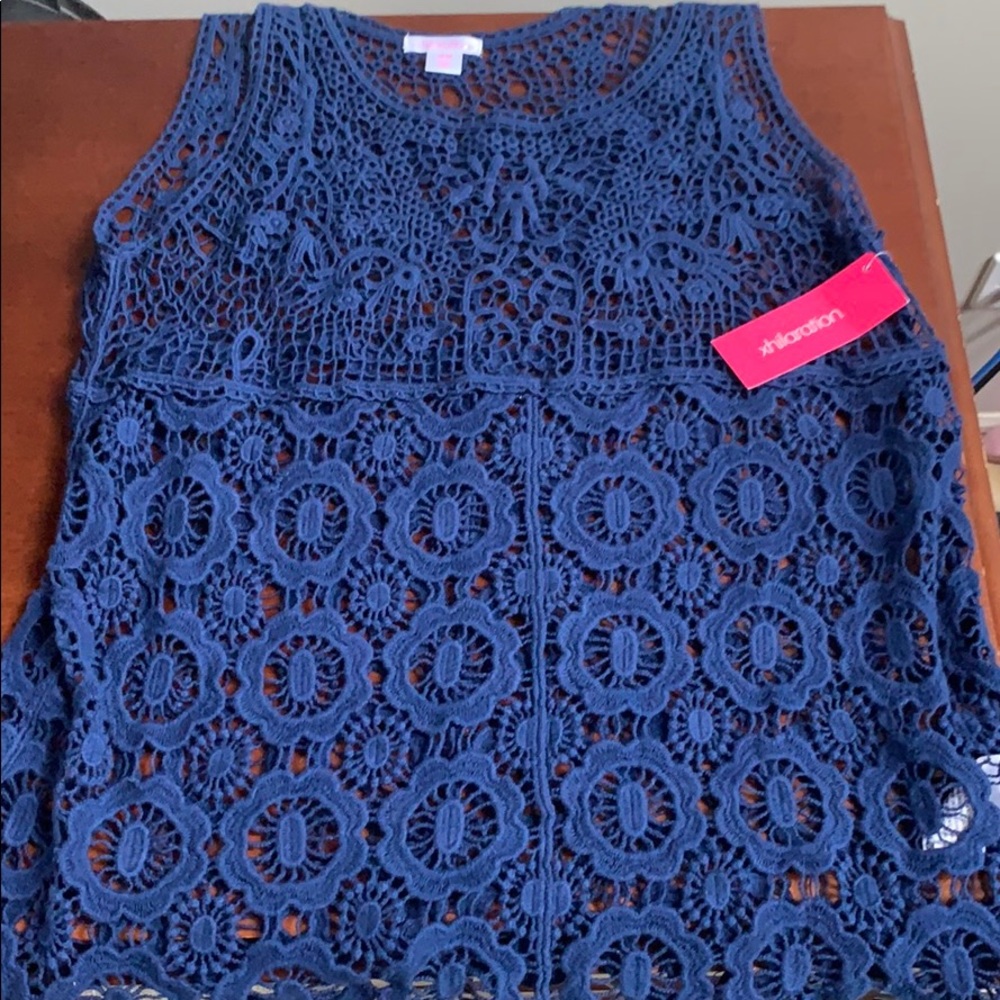 Women’s woven tank top